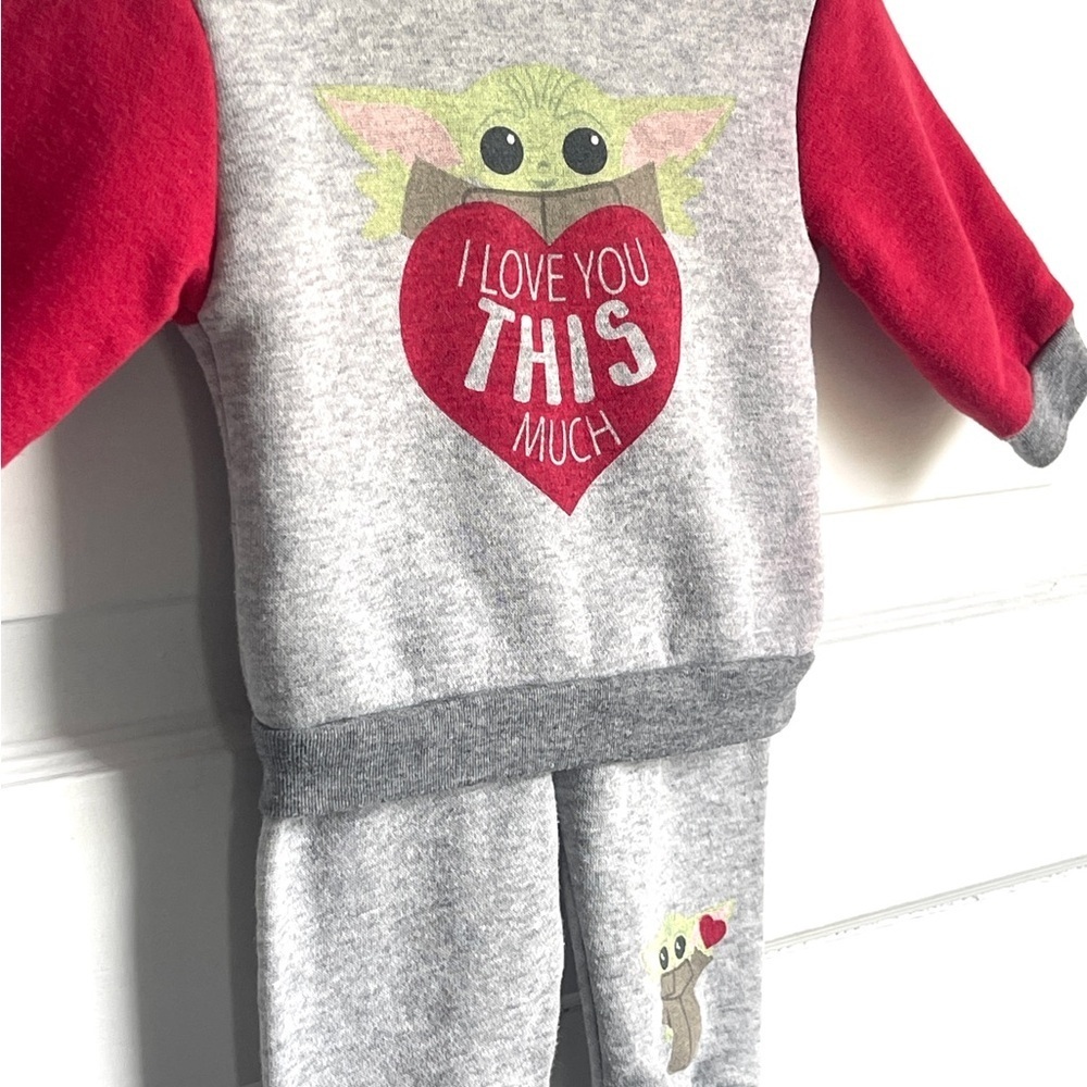 Infant 3-6mo Baby Yoda Sweatshirt and Pants Set - Picture 8 of 8